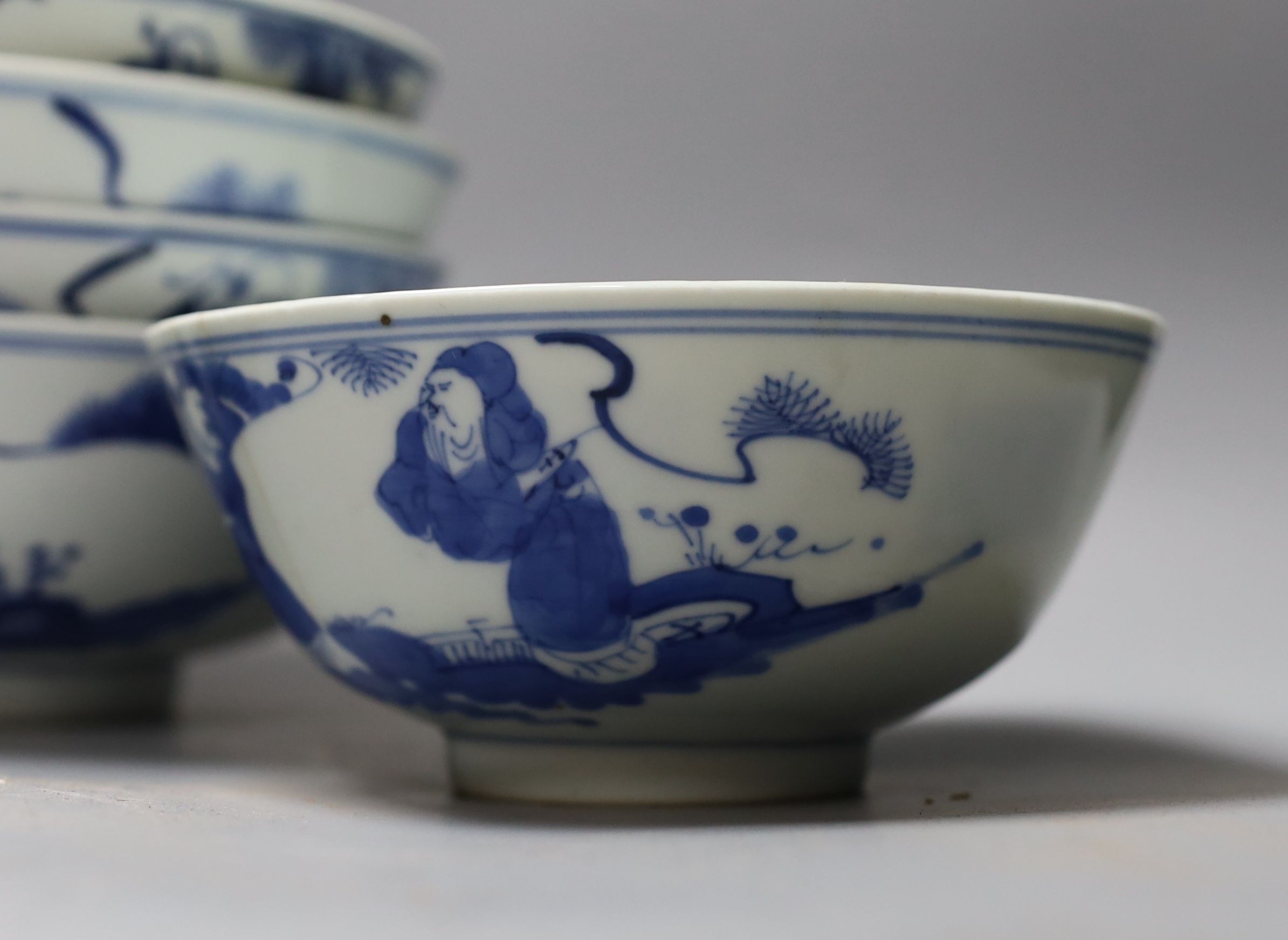 A collection of seven Chinese blue and white bowls 18cm